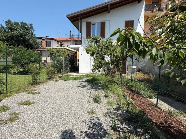 appartamento in vendita a Lodi in zona San Grato