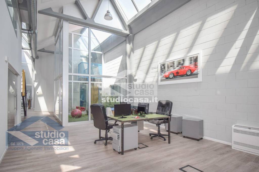 ufficio in vendita a Lodi