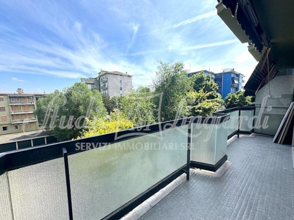 appartamento in vendita a Lodi in zona Viale Italia
