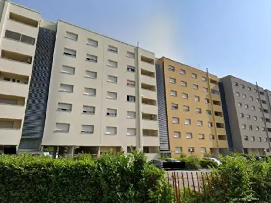 appartamento in vendita a Lodi in zona Piazza Albarola