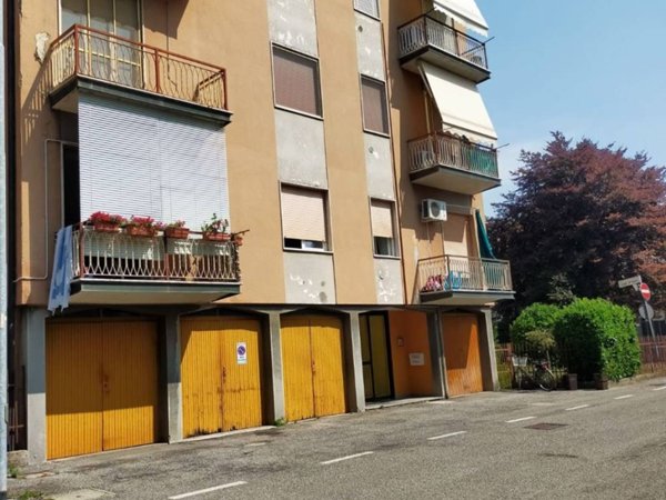 appartamento in vendita a Lodi in zona Città Bassa