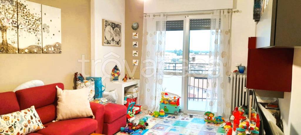 appartamento in vendita a Lodi in zona Piazza Albarola