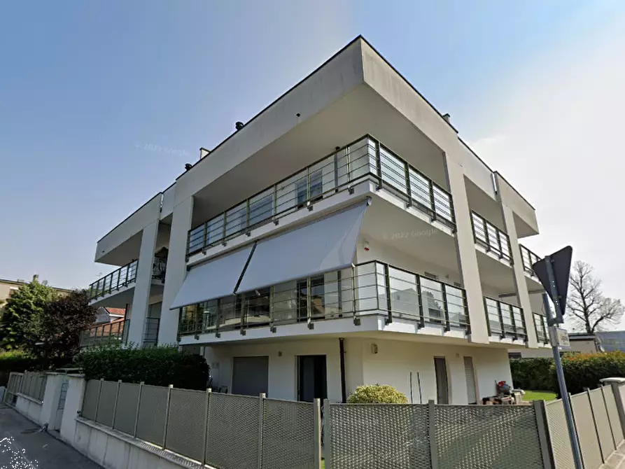 appartamento in vendita a Lodi in zona Olmo