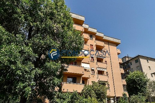 appartamento in vendita a Lodi in zona San Bernardo
