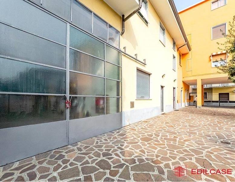 appartamento in vendita a Lodi in zona Paderno