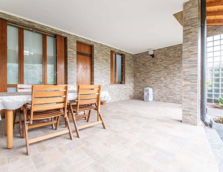 casa indipendente in vendita a Lodi in zona Paderno