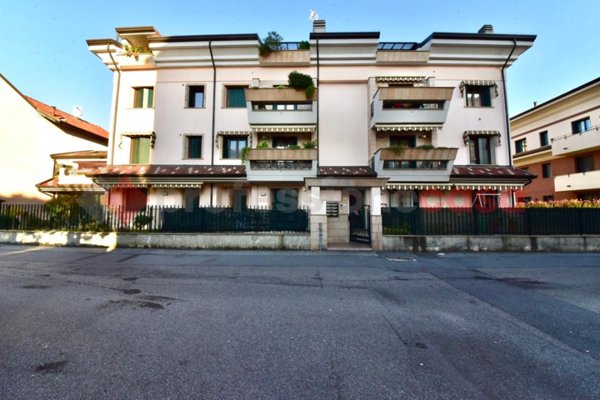 appartamento in vendita a Lodi in zona Paderno