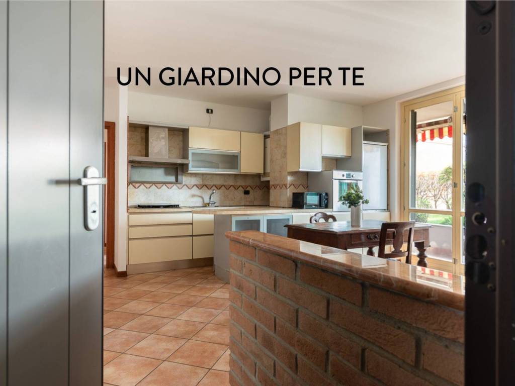 appartamento in vendita a Lodi in zona Faustina
