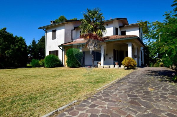 casa indipendente in vendita a Lodi in zona San Grato