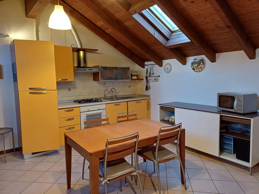 appartamento in vendita a Lodi in zona Città Bassa