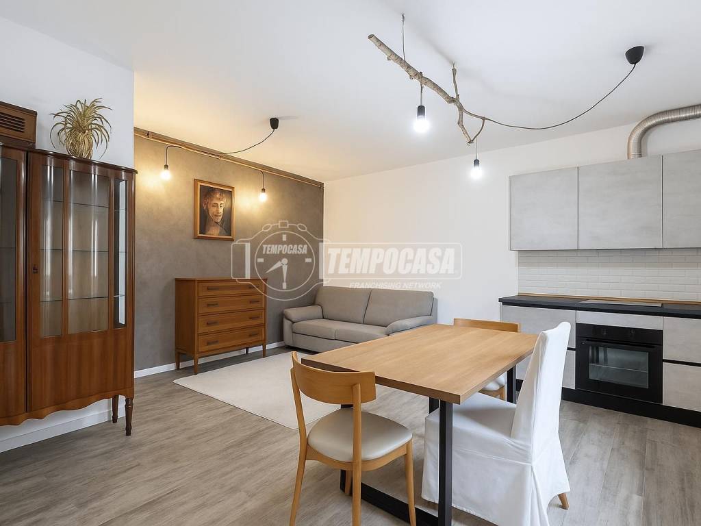 appartamento in vendita a Lodi in zona Olmo