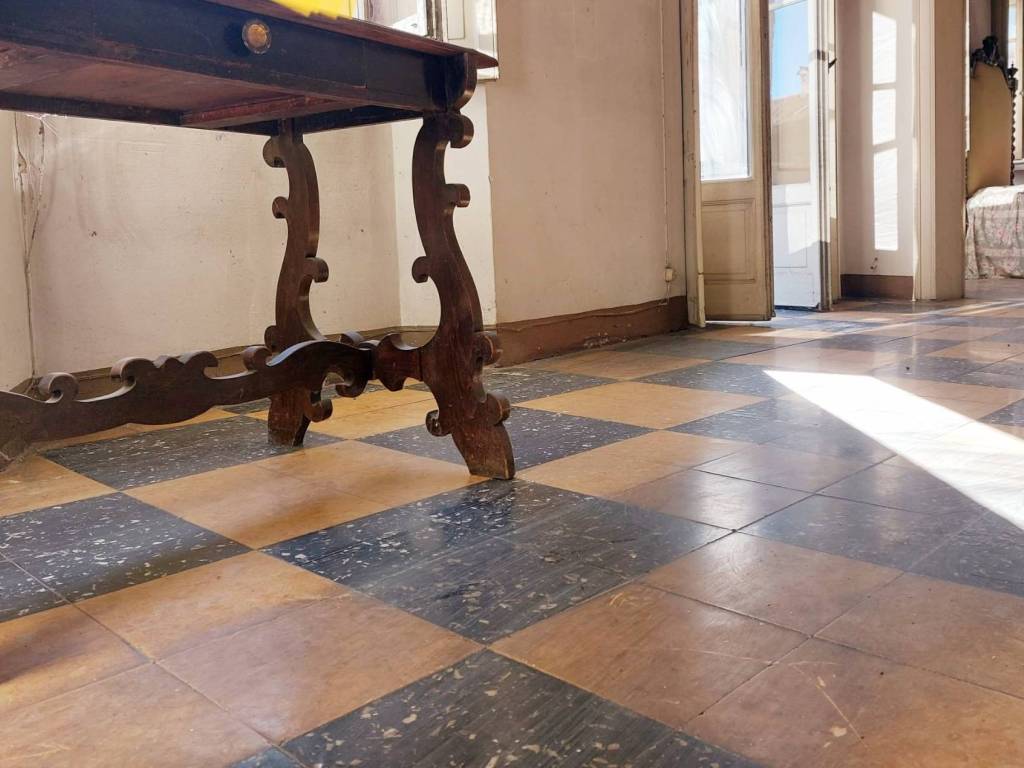 appartamento in vendita a Lodi in zona Centro Storico