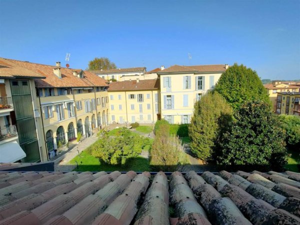 appartamento in vendita a Lodi in zona Centro Storico