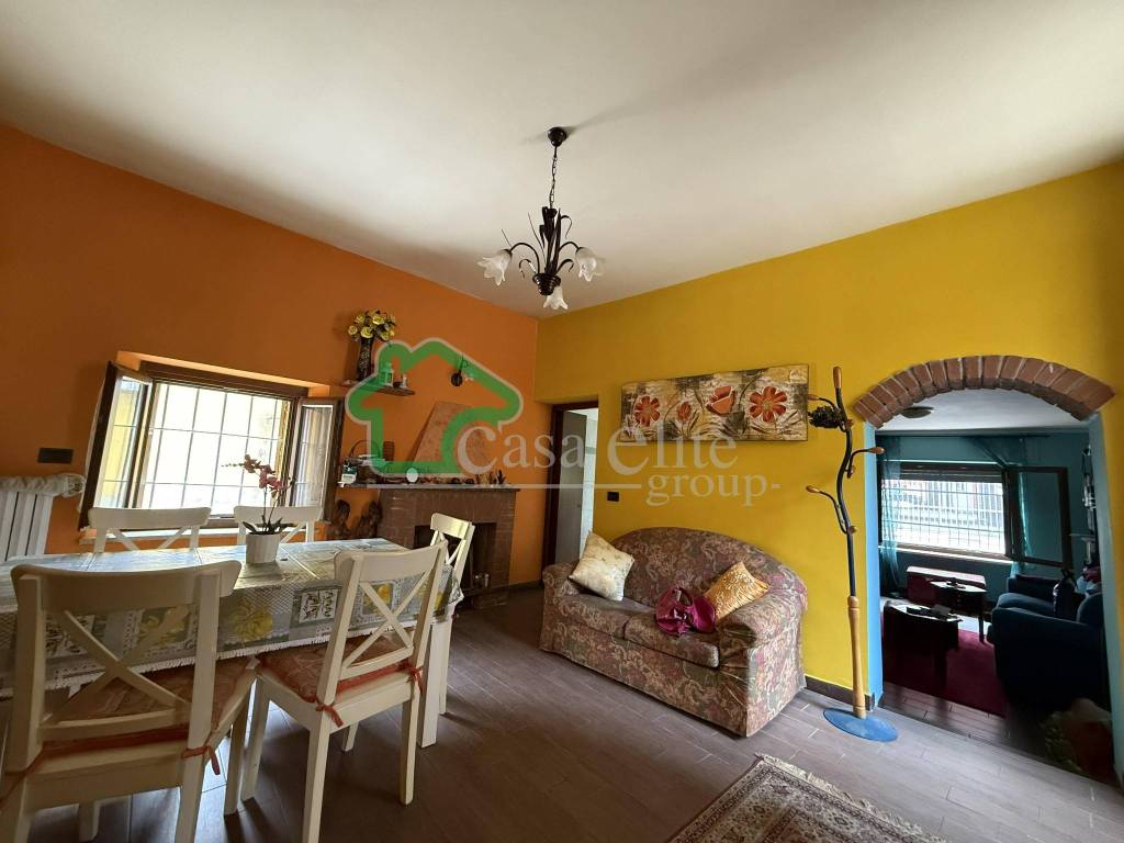 appartamento in vendita a Lodi in zona Città Bassa