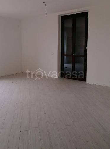 appartamento in vendita a Lodi in zona Riolo
