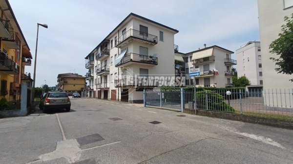 appartamento in vendita a Lodi in zona Fanfani