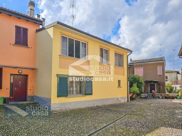 casa indipendente in vendita a Lodi in zona San Grato