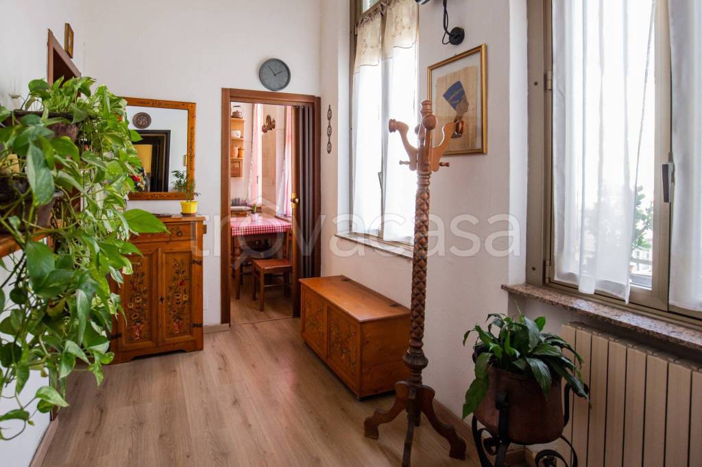 appartamento in vendita a Lodi in zona Città Bassa