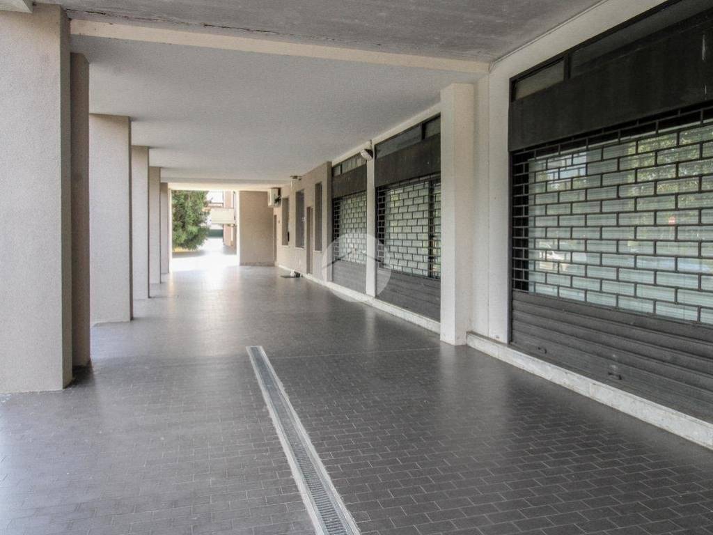 negozio in vendita a Lodi in zona San Grato