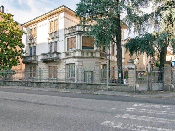 appartamento in vendita a Lodi in zona Fanfani