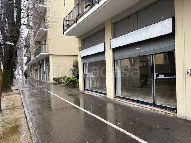 negozio in vendita a Lodi in zona Corso Mazzini