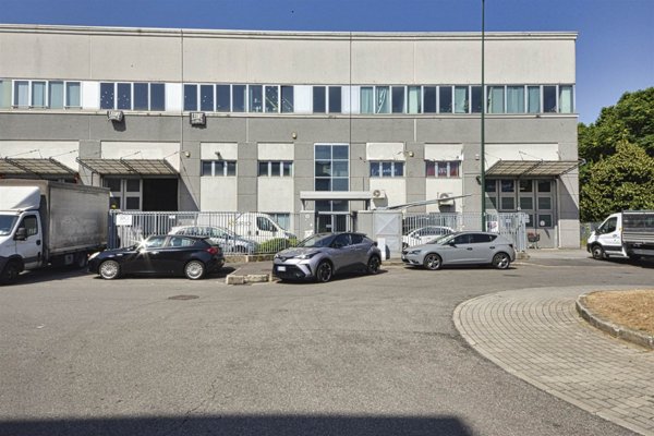ufficio in vendita a Lodi in zona Paderno
