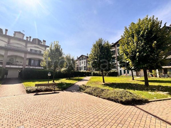 appartamento in vendita a Lodi in zona Olmo
