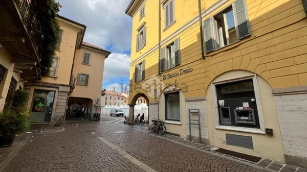 appartamento in vendita a Lodi in zona Centro Storico