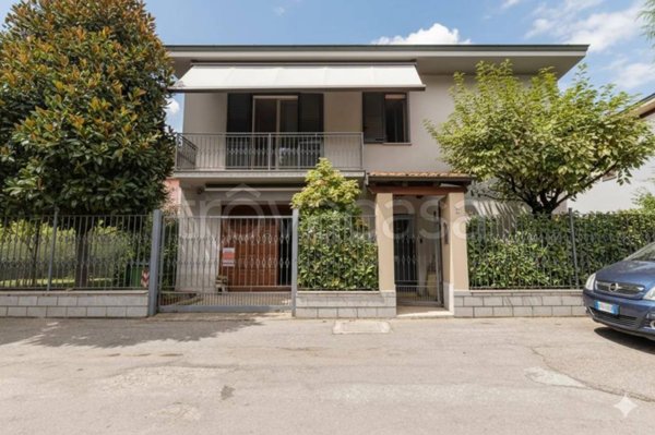 appartamento in vendita a Lodi in zona San Bernardo