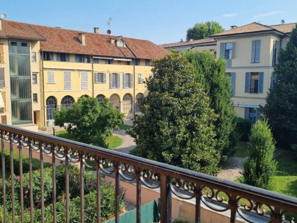 appartamento in vendita a Lodi in zona Centro Storico