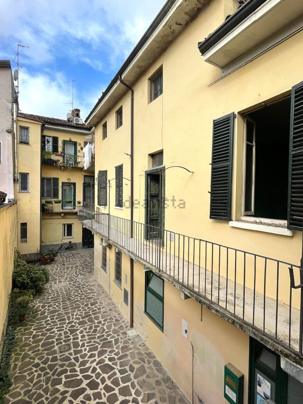 appartamento in vendita a Lodi in zona Centro Storico