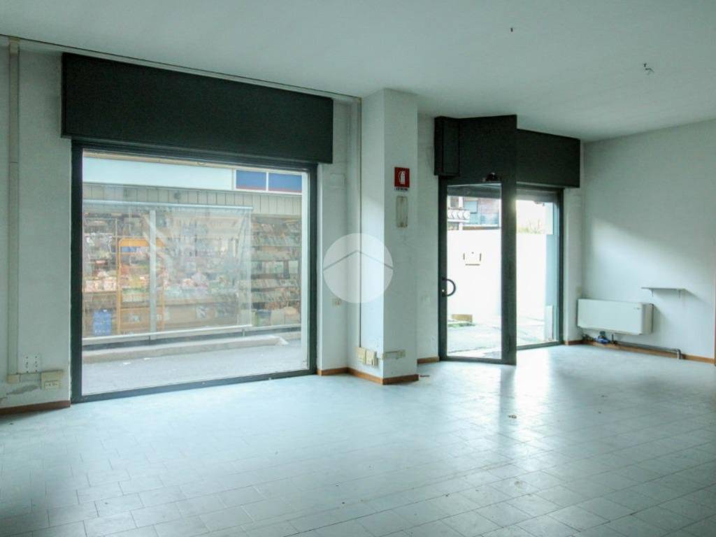 ufficio in vendita a Lodi in zona Corso Mazzini