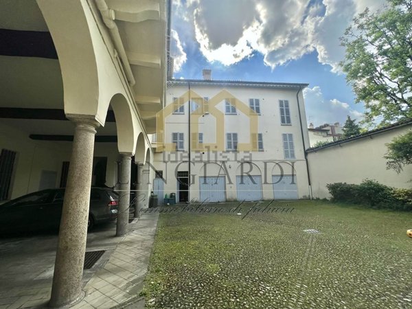 appartamento in vendita a Lodi in zona Centro Storico