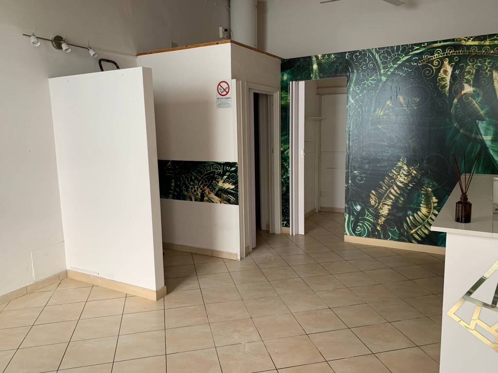 negozio in vendita a Lodi in zona Centro Storico