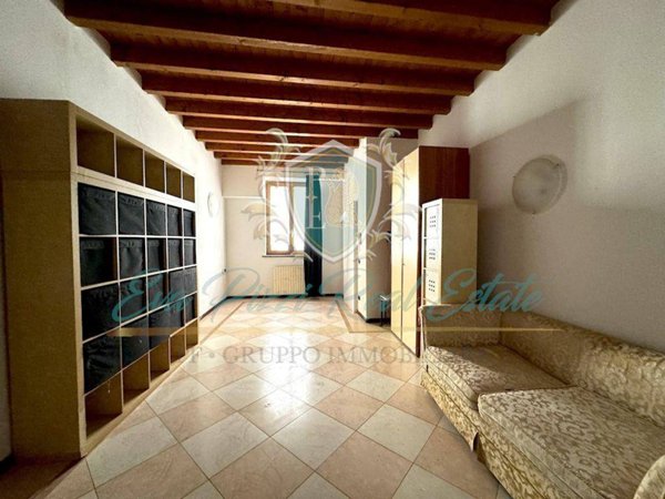 appartamento in vendita a Lodi in zona Centro Storico