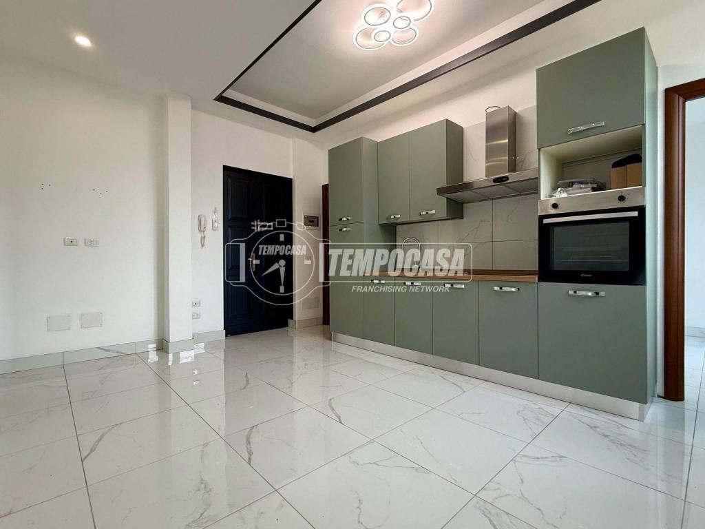 appartamento in vendita a Lodi in zona Viale Pavia