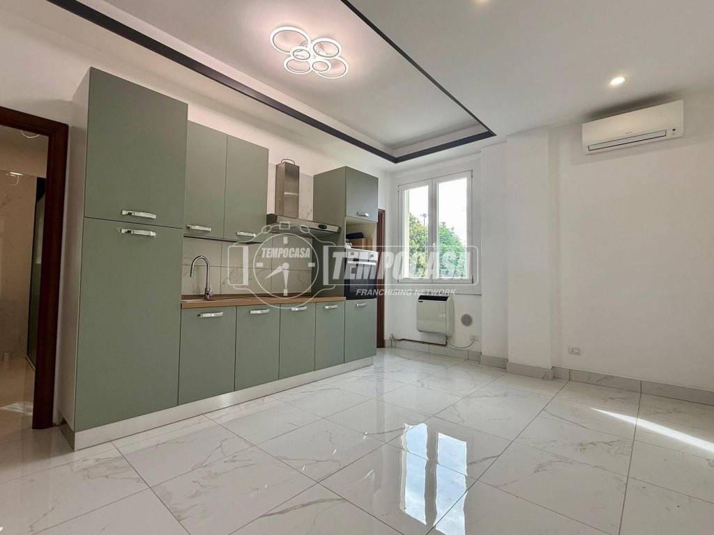 appartamento in vendita a Lodi in zona Viale Pavia