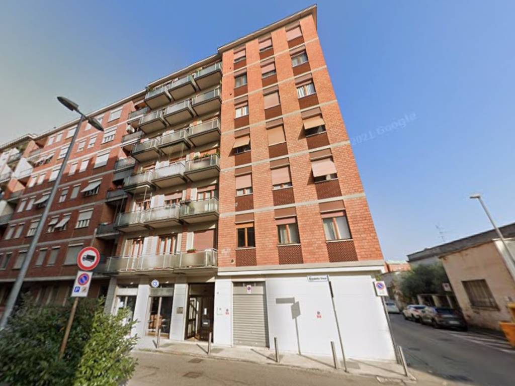 appartamento in vendita a Lodi in zona Fanfani