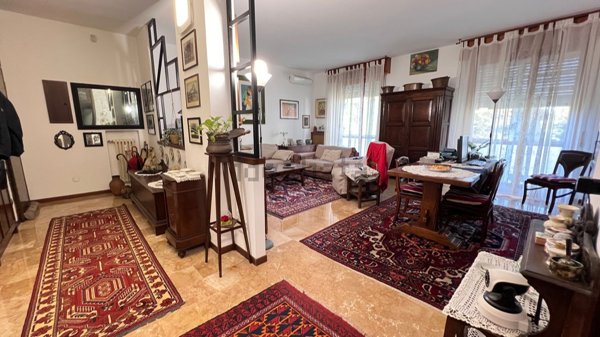 appartamento in vendita a Lodi in zona Fanfani