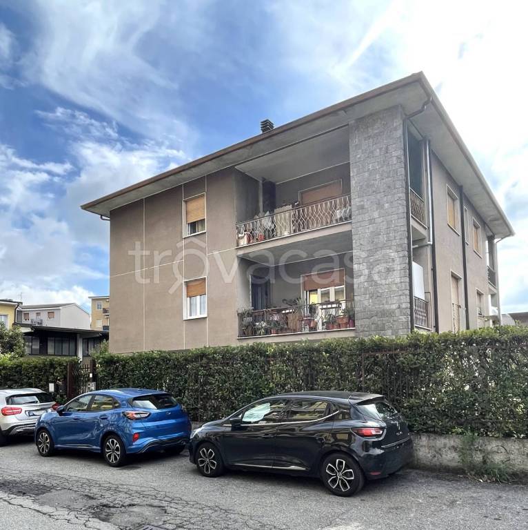 appartamento in vendita a Lodi in zona Città Bassa