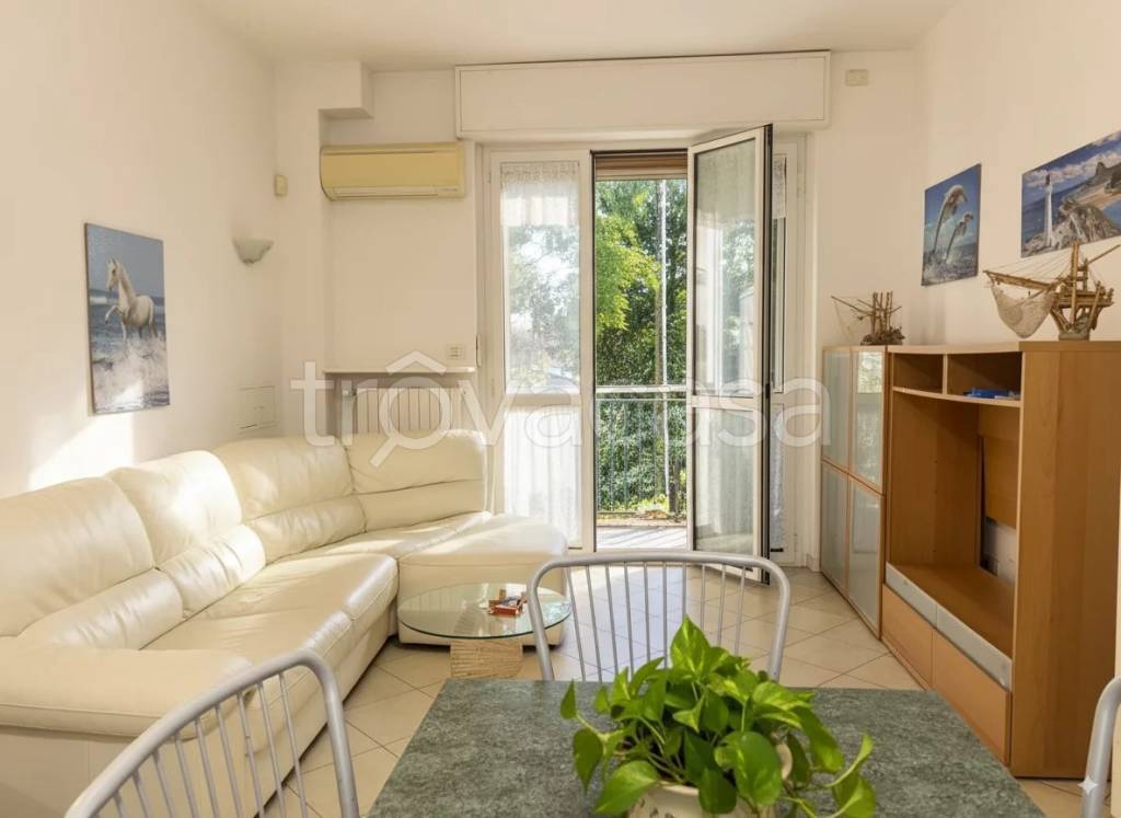 appartamento in vendita a Lodi in zona Piazza Albarola