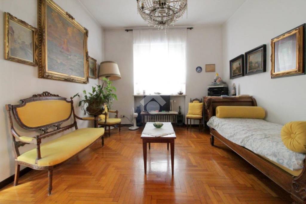 appartamento in vendita a Lodi in zona Fanfani