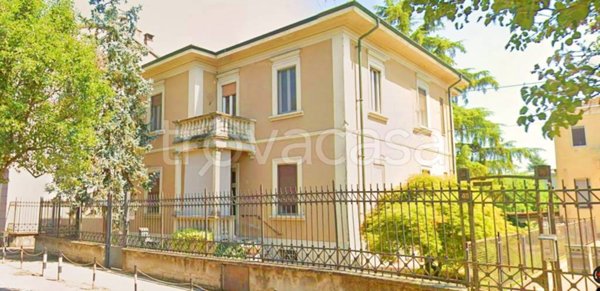 appartamento in vendita a Lodi in zona Centro Storico