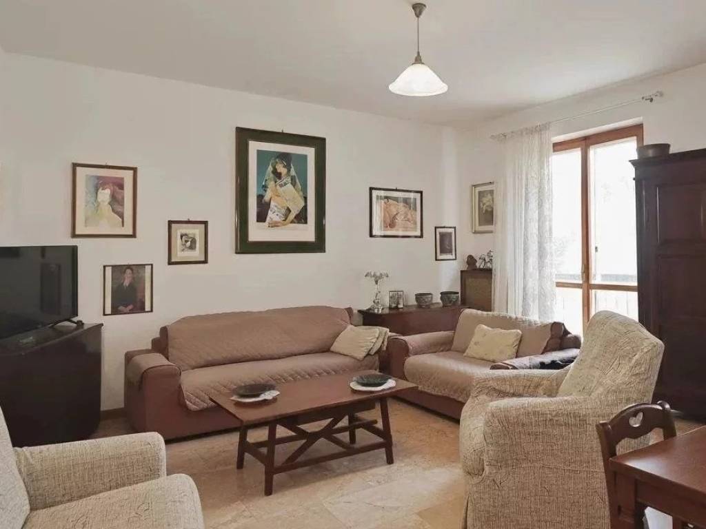 appartamento in vendita a Lodi in zona San Bernardo
