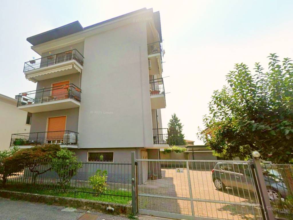 appartamento in vendita a Lodi in zona Faustina