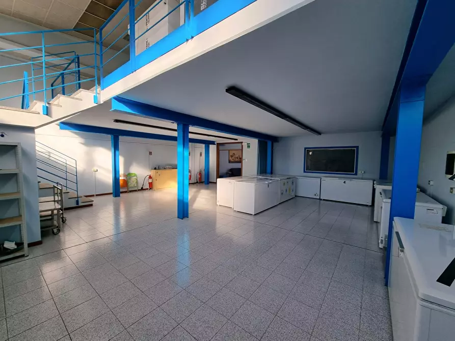 capannone in vendita a Lodi