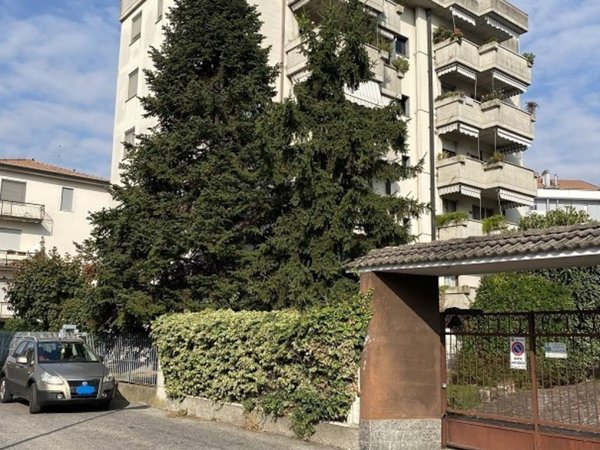 appartamento in vendita a Lodi in zona Martinetta