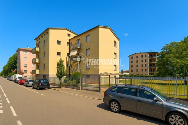 appartamento in vendita a Lodi in zona Fanfani