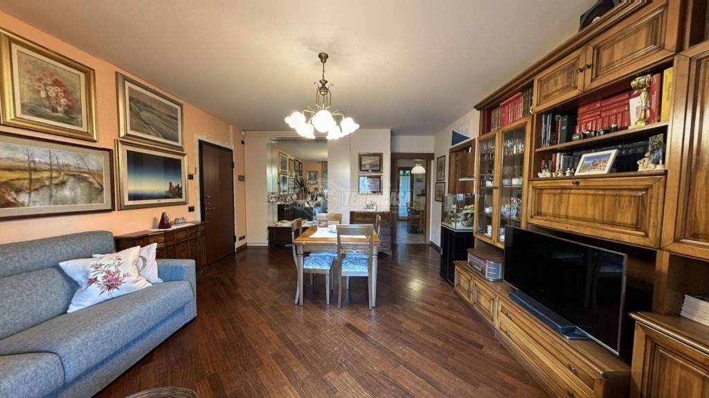 appartamento in vendita a Lodi in zona San Bernardo