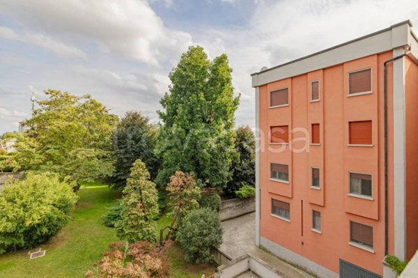 appartamento in vendita a Lodi in zona San Fereolo